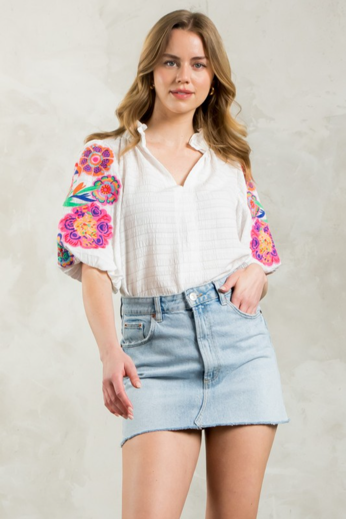 Embroidered Puff Slv Top