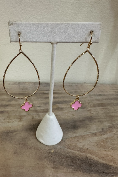 Hammered & Clover Earrings