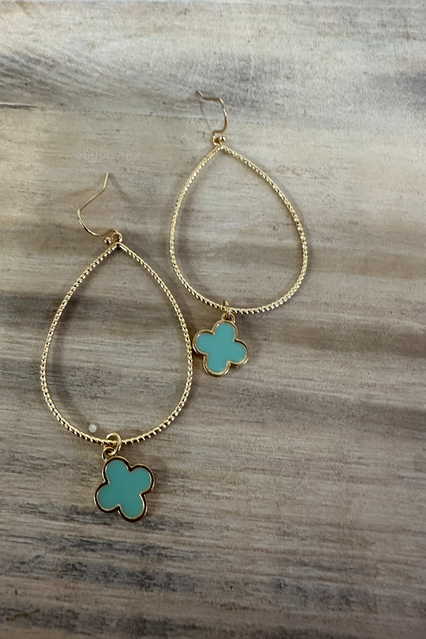 Hammered & Clover Earrings
