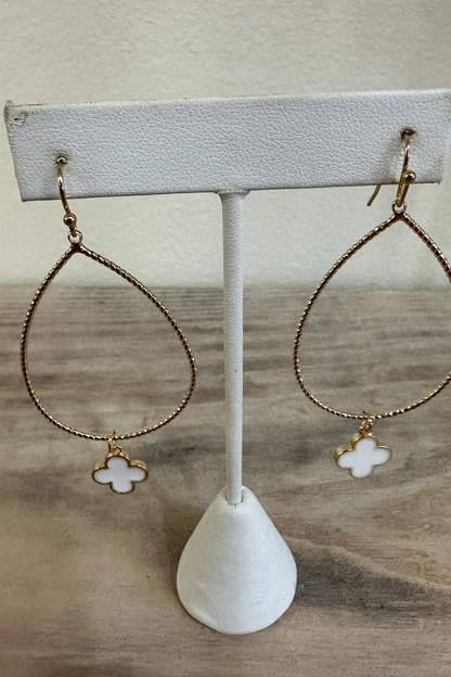 Hammered & Clover Earrings