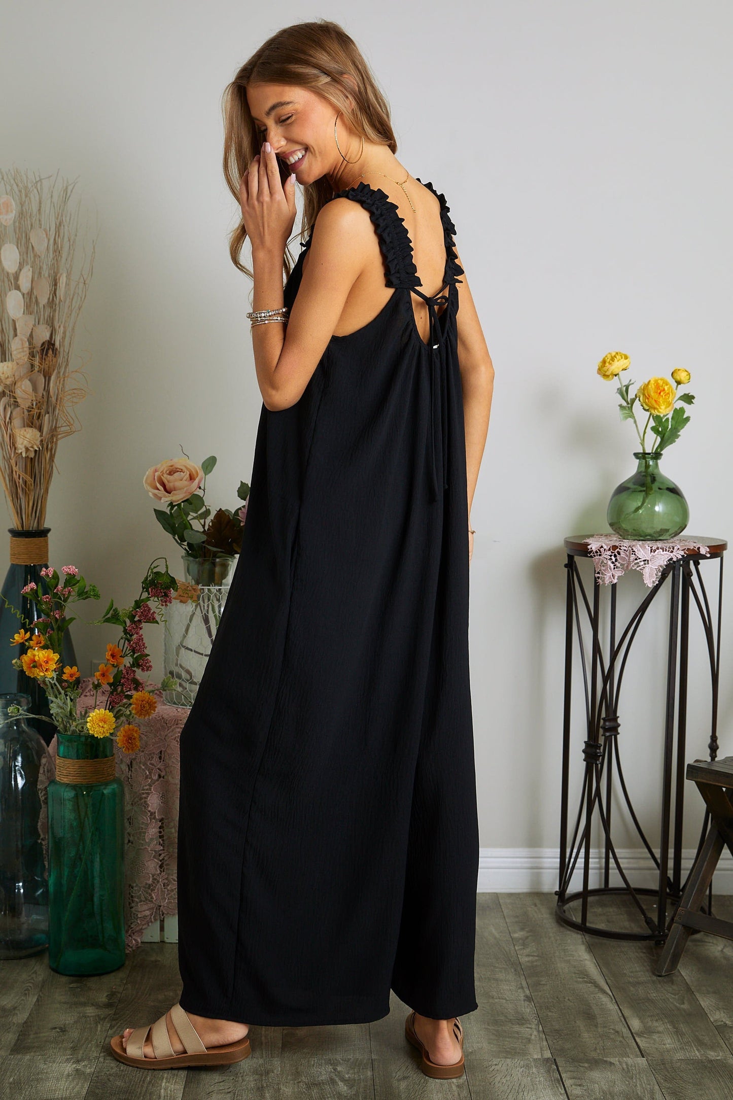 ELASTIC RUFFLE SHOULDER JUMPSUIT