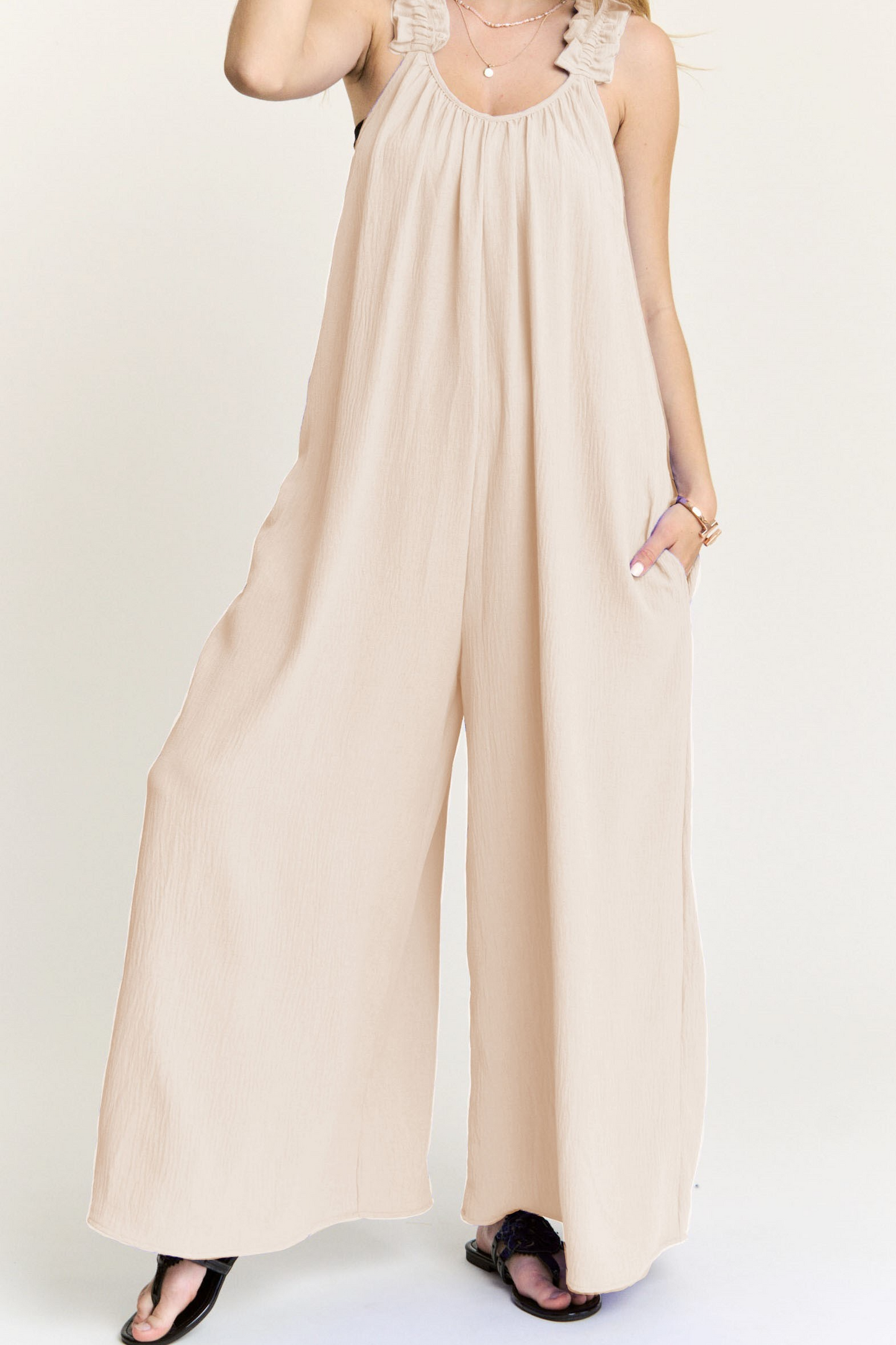 ELASTIC RUFFLE SHOULDER JUMPSUIT