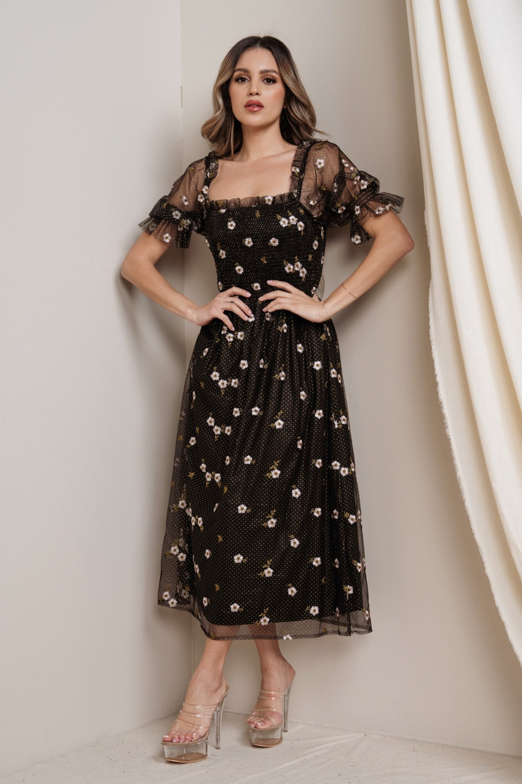 Embroidery Fabric Short Sleeve Dress
