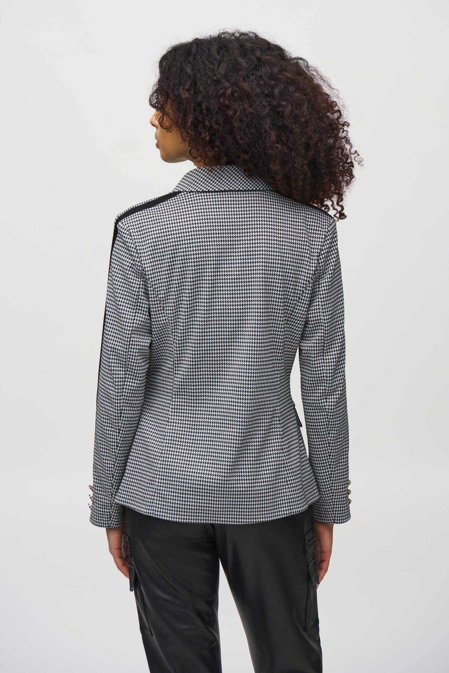 Houndstooth Jacquard Knit Fitted Blazer