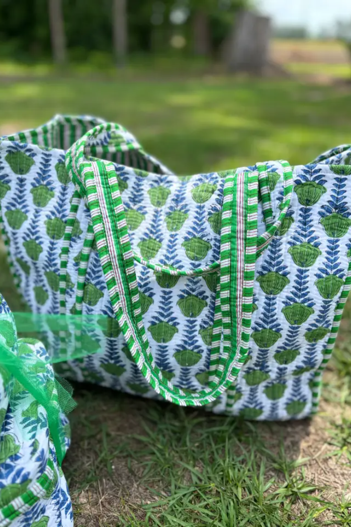 Green Blooms Quilted Bag