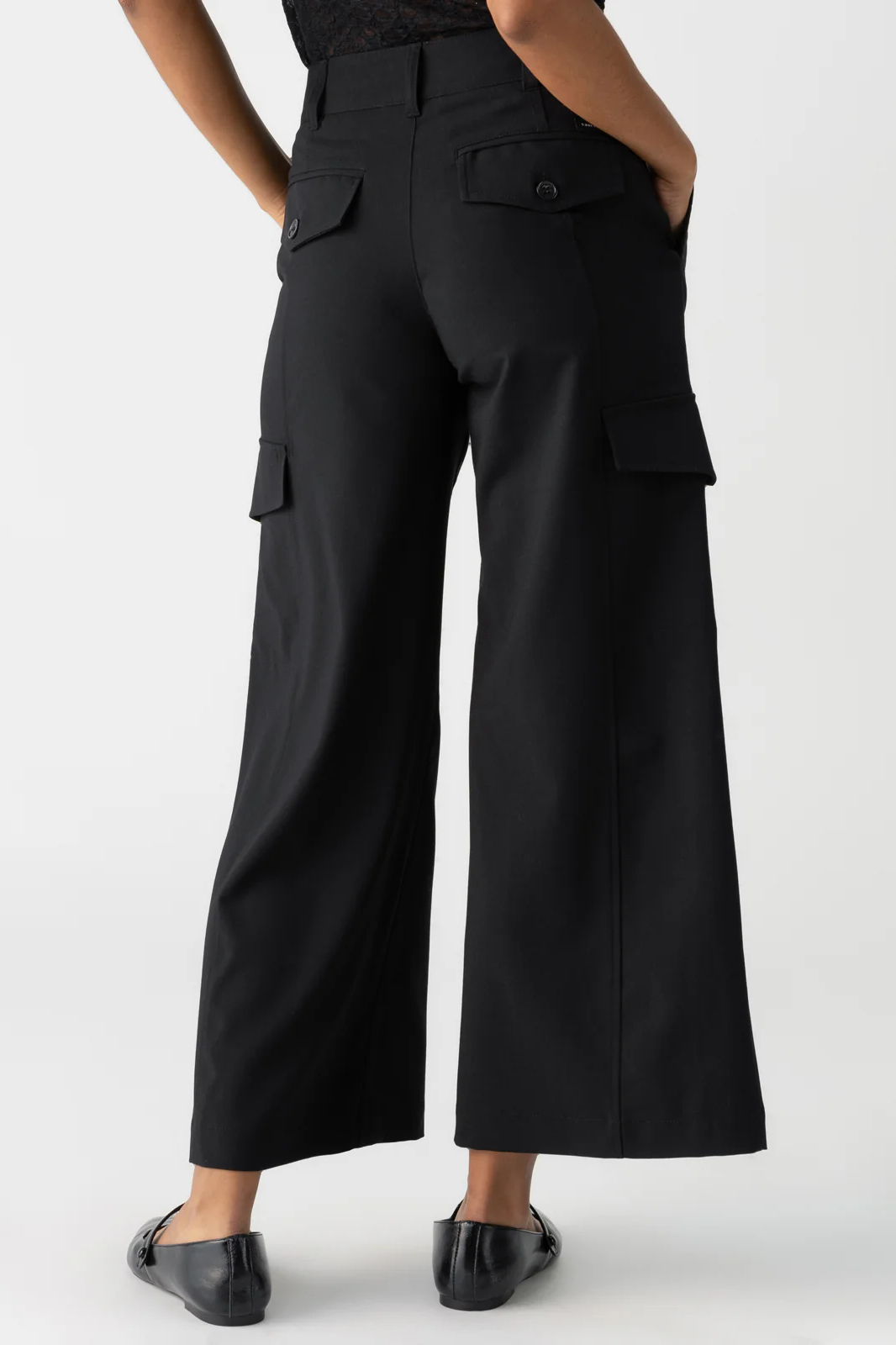 Rebel Wide Leg Standard Rise Crop Pant - Black