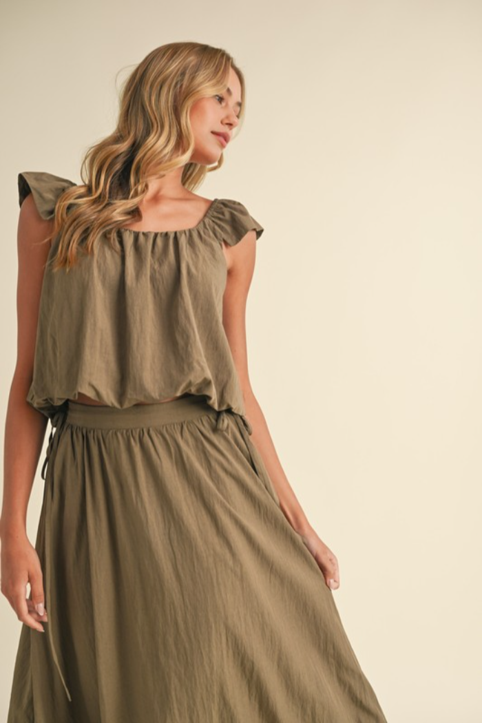 S/L Ruffle Crop Top