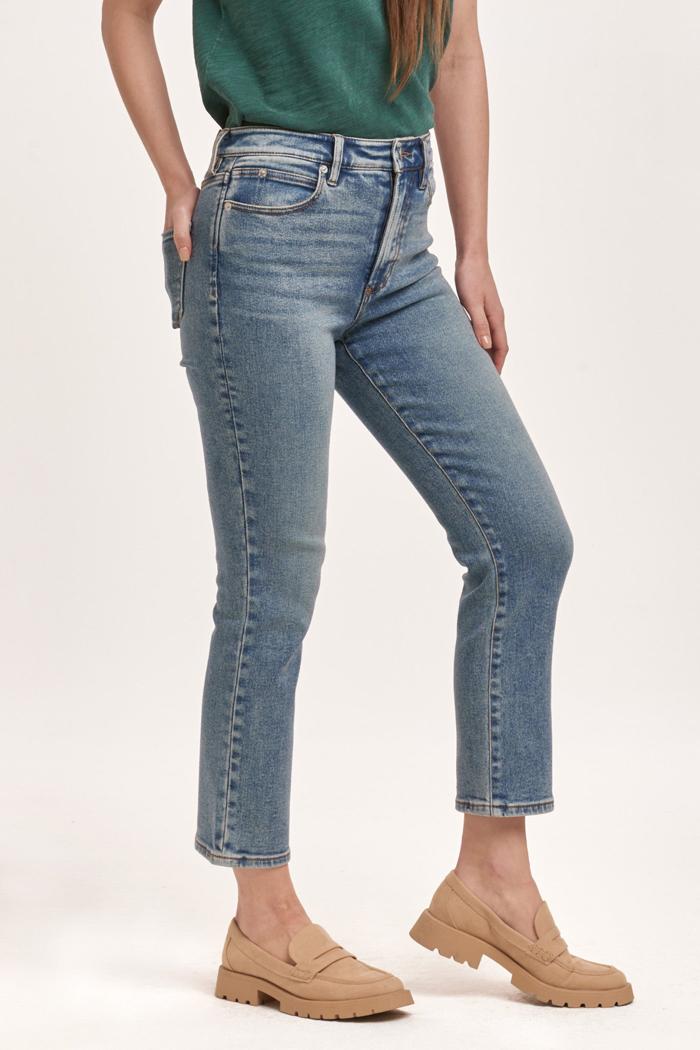 Frankie Straight Fit High Rise Cropped Jeans