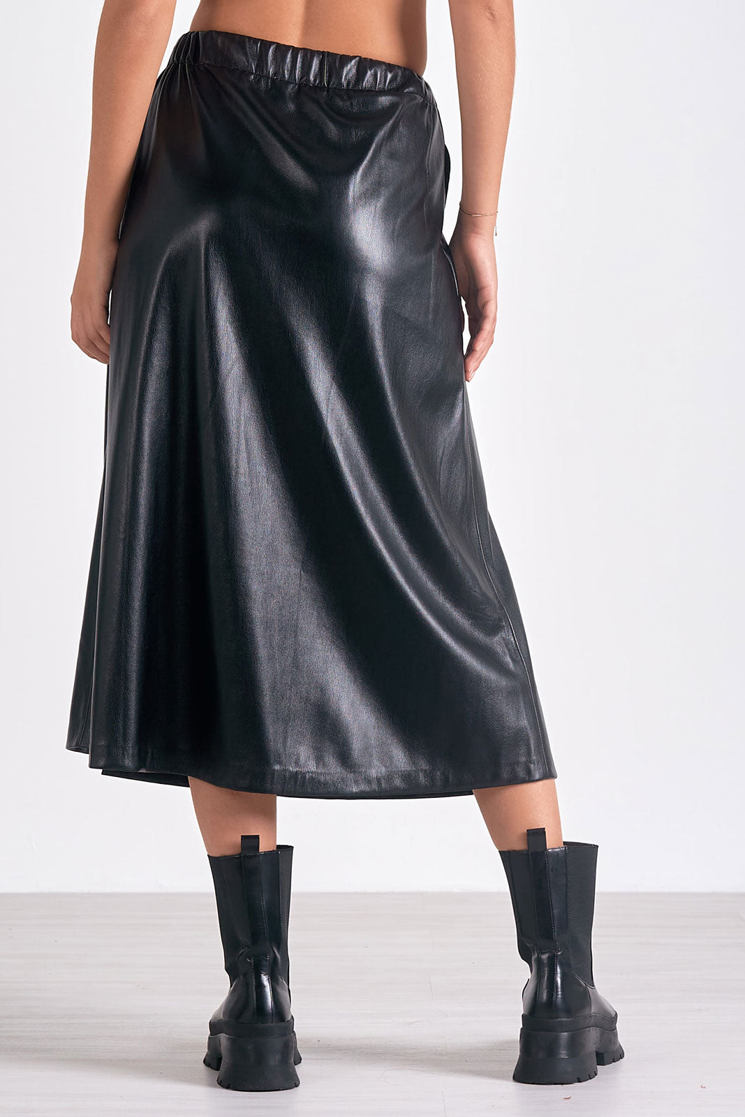 MIDI PLEATHER SKIRT