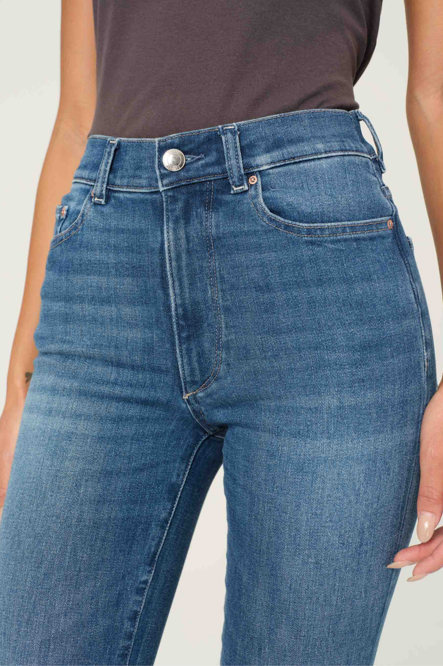 Halle Straight High Rise Instasculpt 29" Jeans