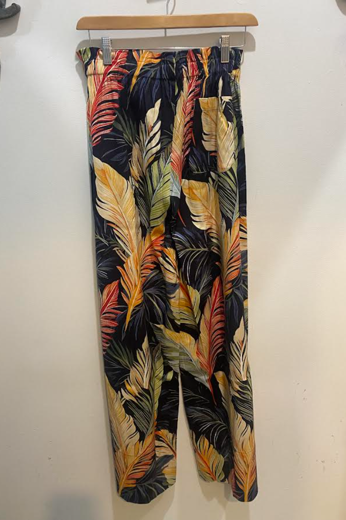 Kiara Pant
