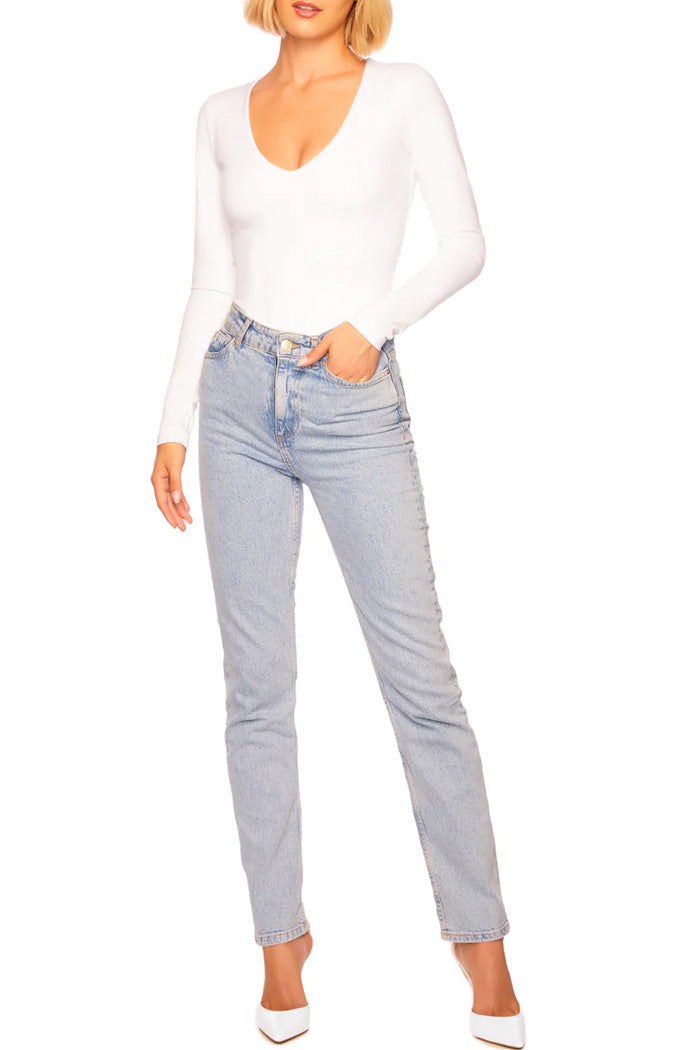 ESSENTIAL V-NECK L/S TOP