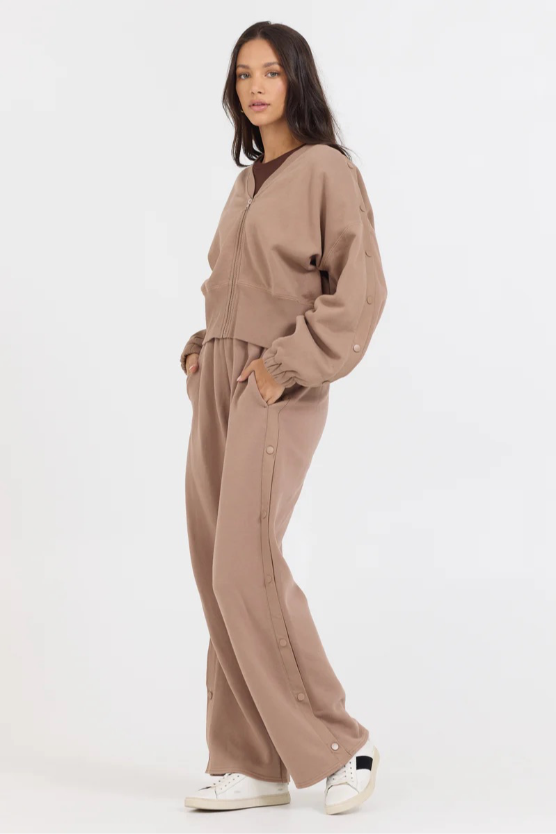 Snap Leg Pant