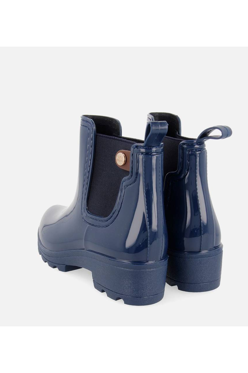 BOTAS