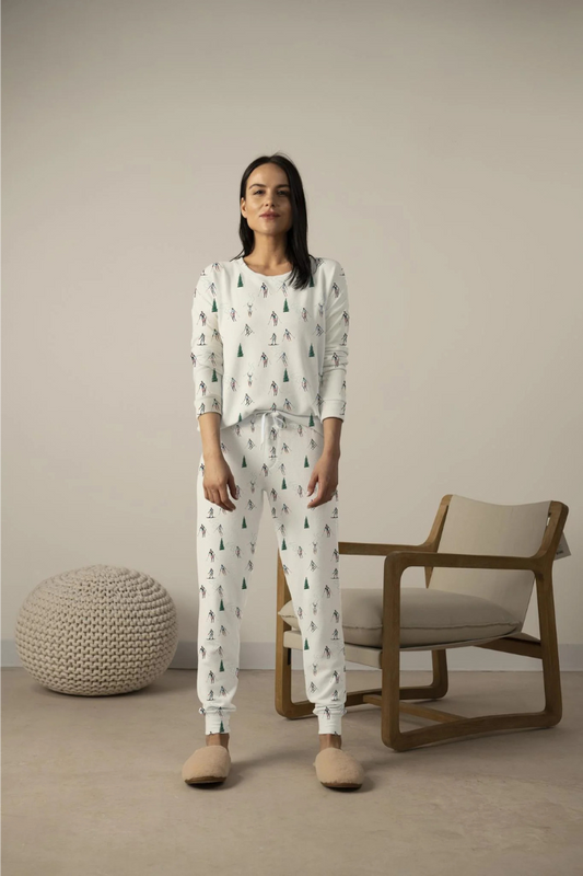 Aspen Dreams  HAVE FUN SKIING COZY LONG PAJAMA SET