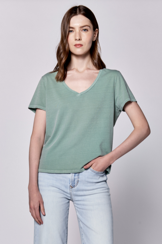 Madelyn Tee