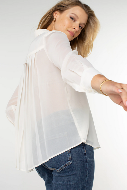 Long Sleeve Woven shirt with pleat back detail