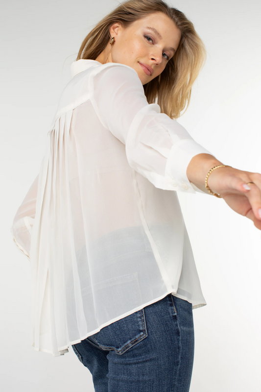 Long Sleeve Woven shirt with pleat back detail