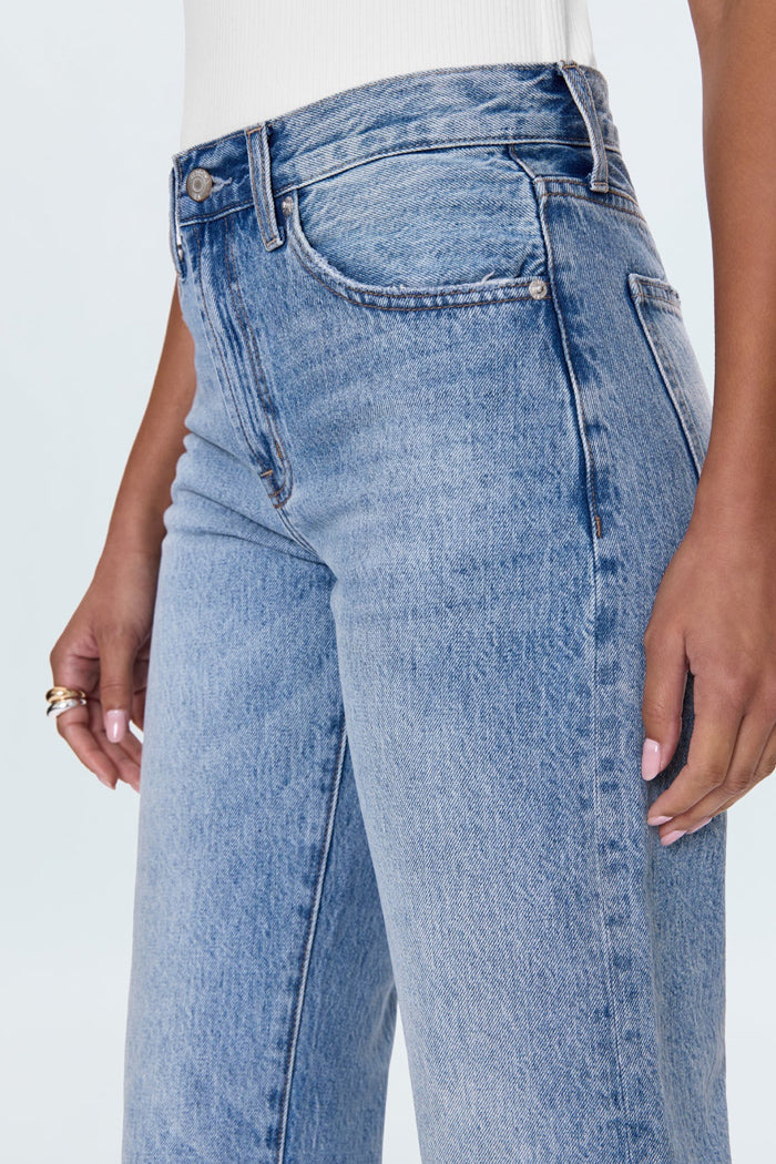 Lexi Mid Rise Bowed Straight Jean