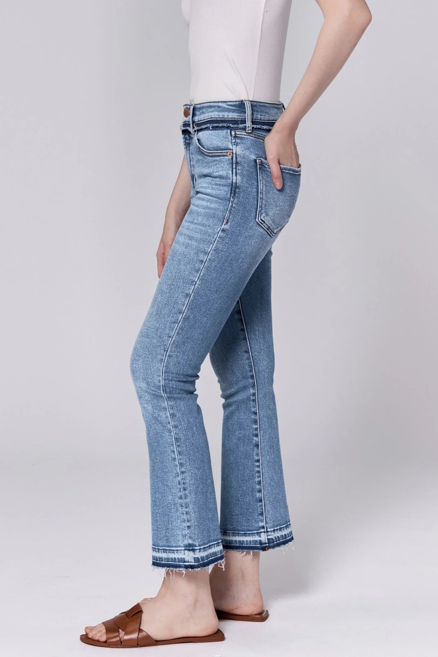 Jeanne Midrise Cropped Flare Clean Hem Jean