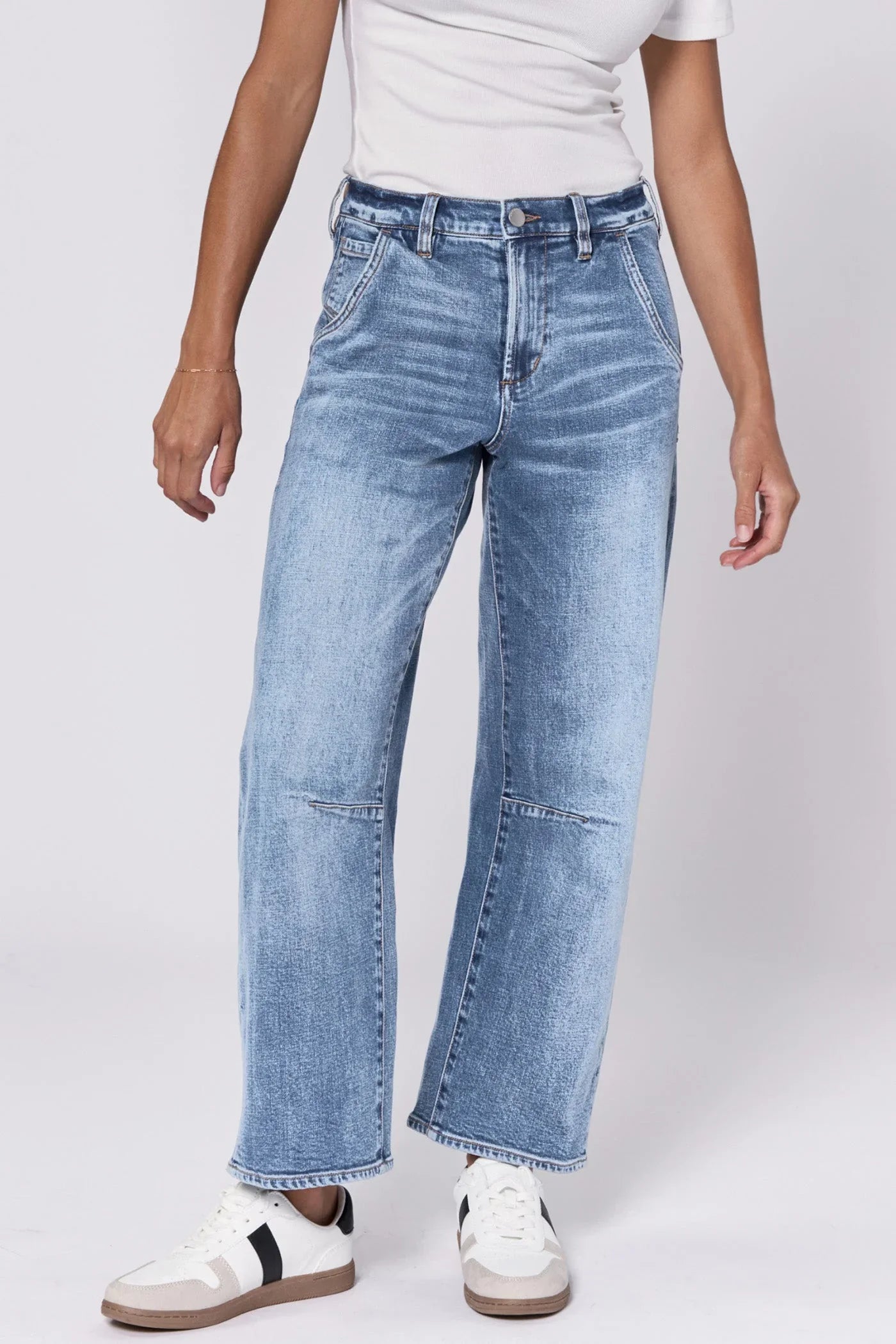 Lasso High Rise Cropped Loose Fit Barrel Jeans