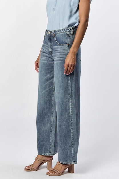 Elly High Rise Baggy Fit Jeans