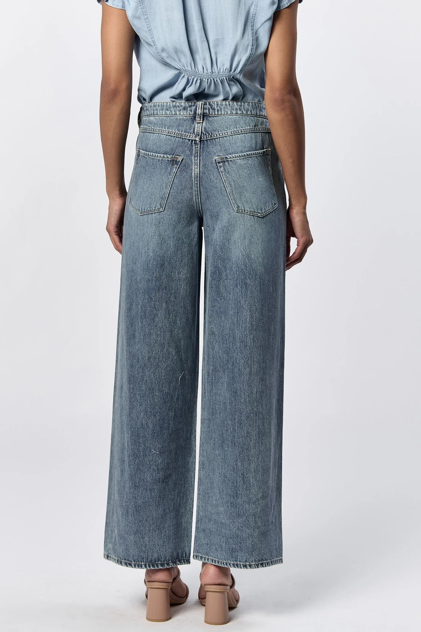Elly High Rise Baggy Fit Jeans