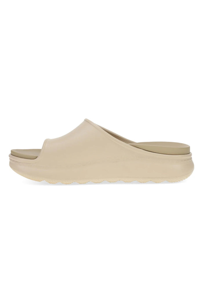 Dansko Devyn Slide