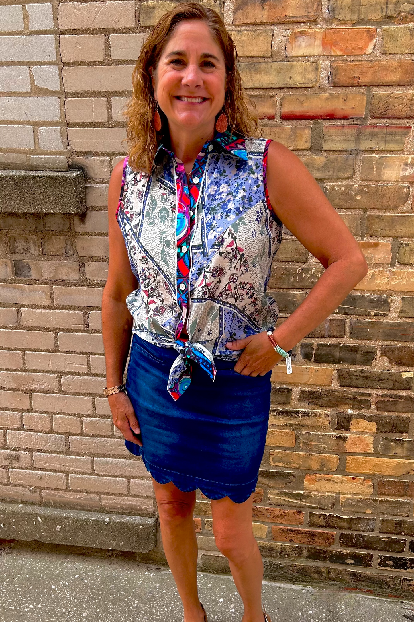 woven printed sleeveless blouse