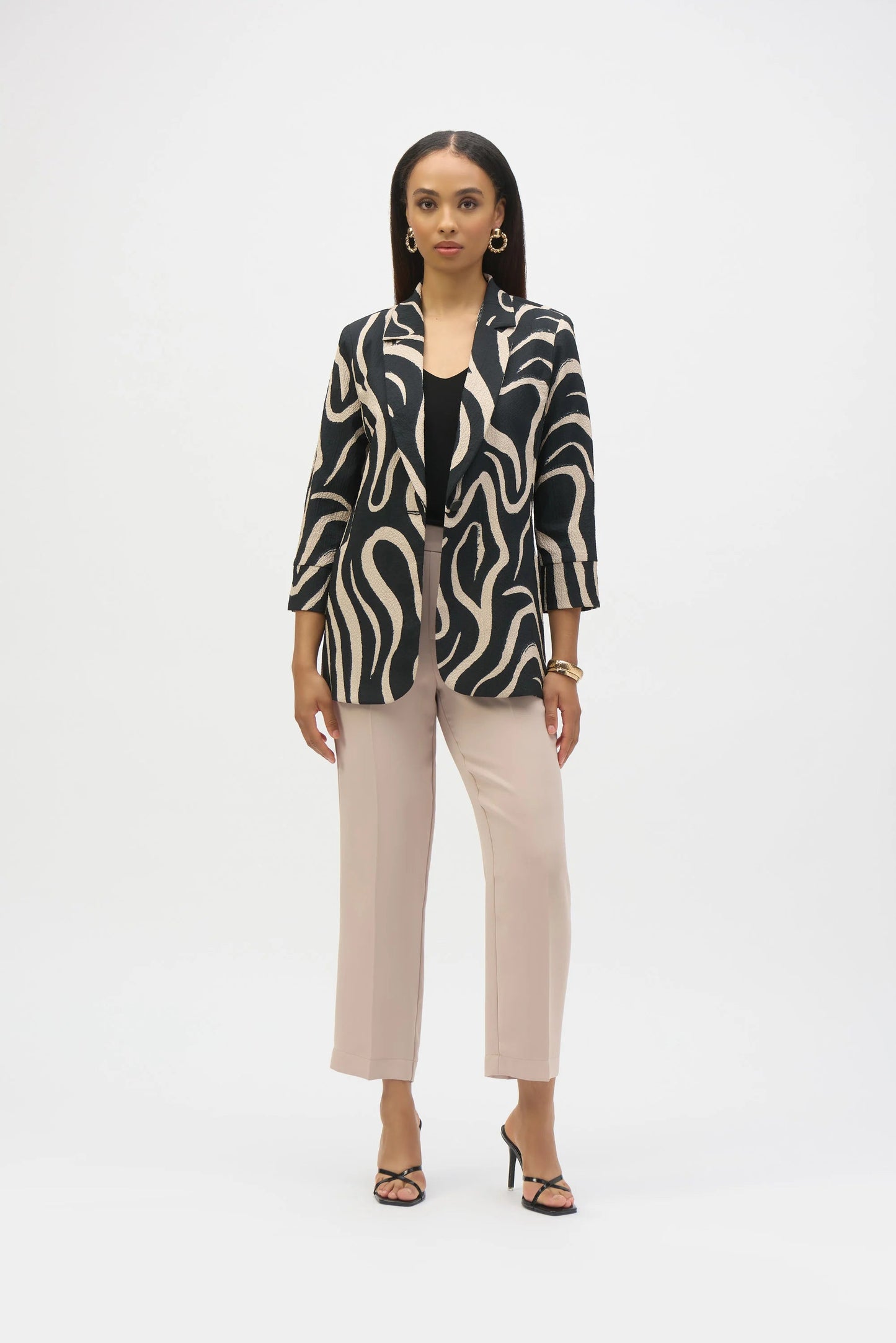 Seersucker Abstract Print Straight Blazer- Black/Parchment