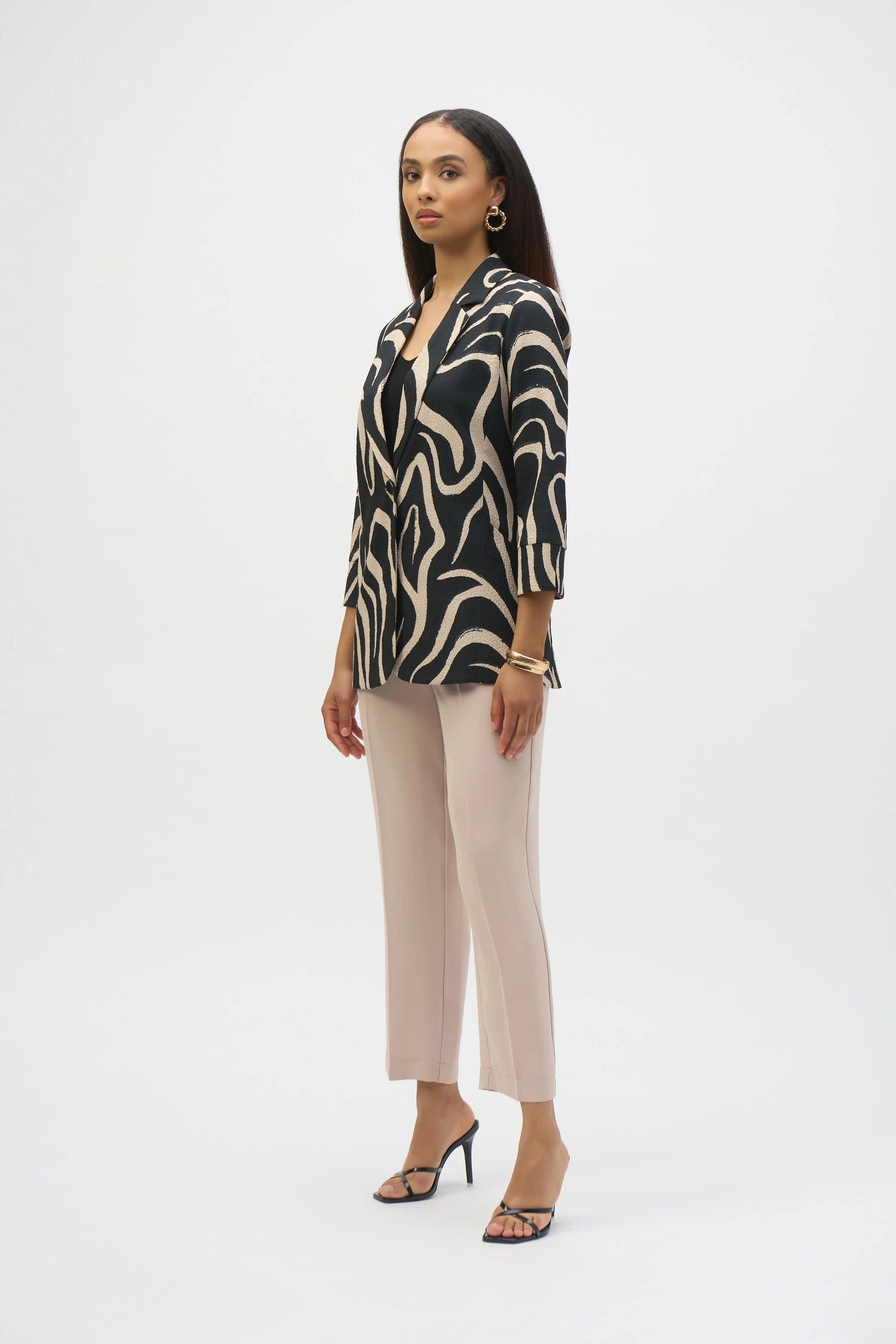 Seersucker Abstract Print Straight Blazer- Black/Parchment