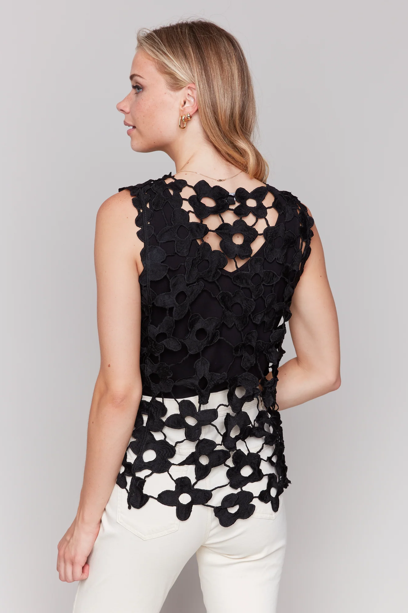 Crochet Sleeveless Crew Neck Top