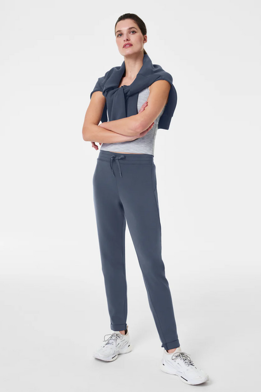 AirEssentials Tapered Pant