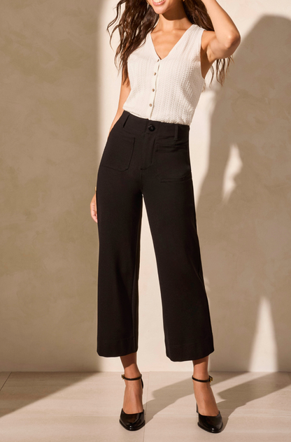 High Rise Front Fly Capri Pants w/Pockets- Black