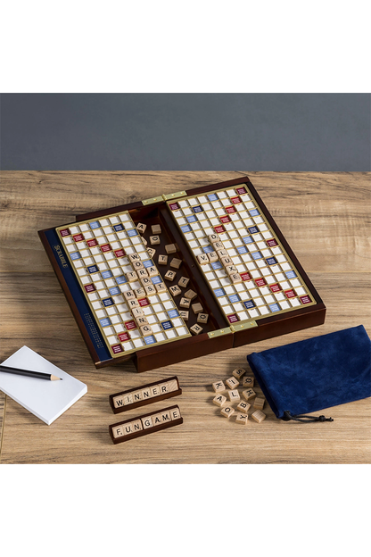 Scrabble Deluxe Travel Edition