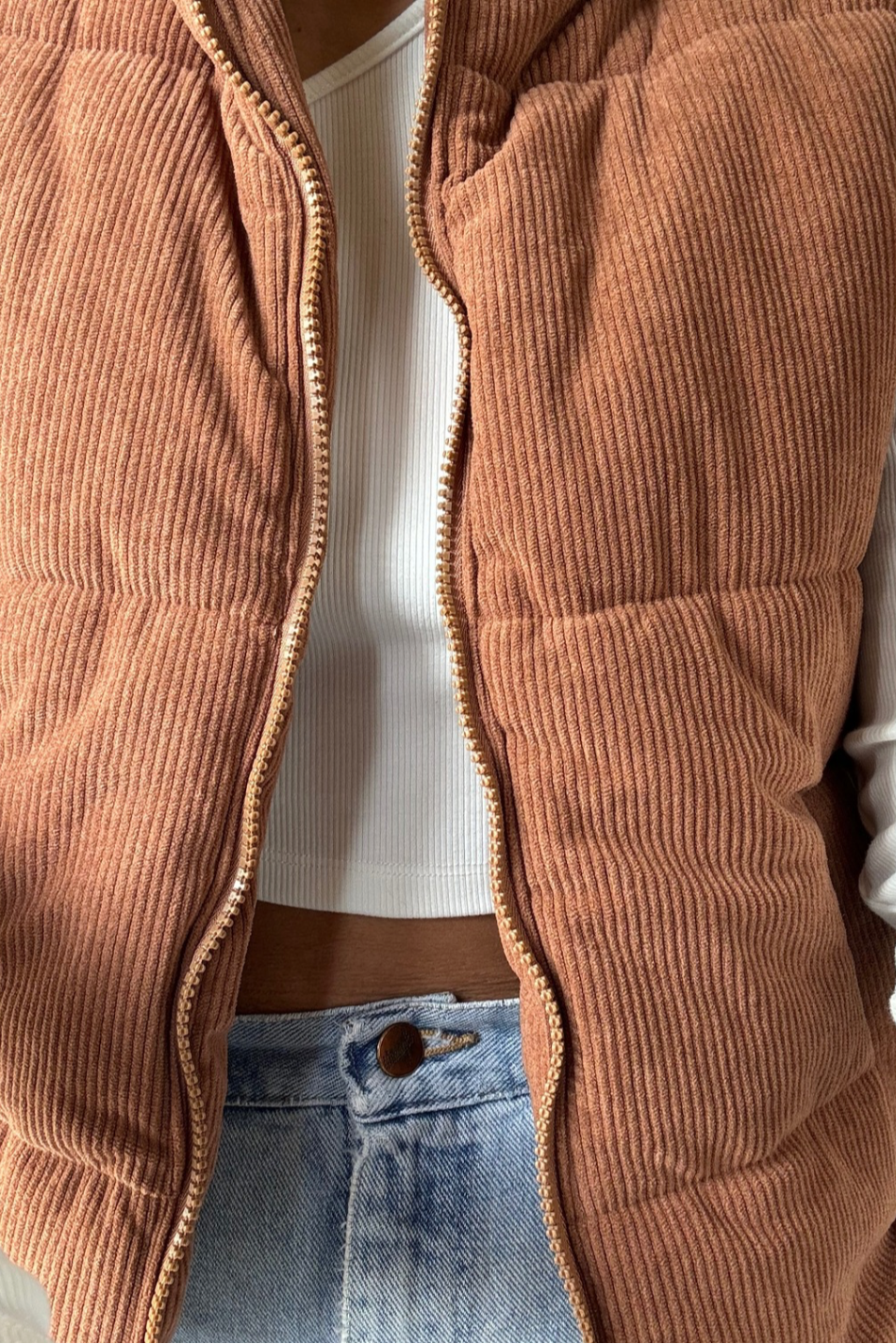 Womens Corduroy Stand Neck Zipped Puffer Vest (S-3XL)