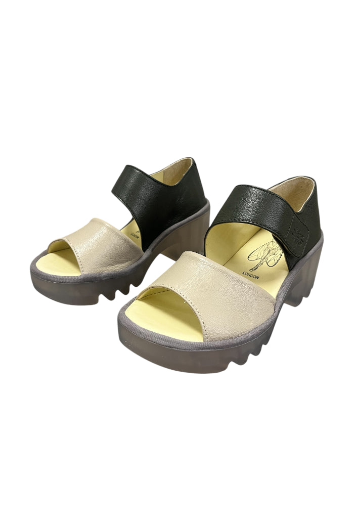 Fly London TAAR558FLY Sandals