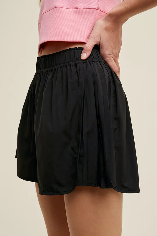 PLEATED SIDE ACTIVE SHORTS