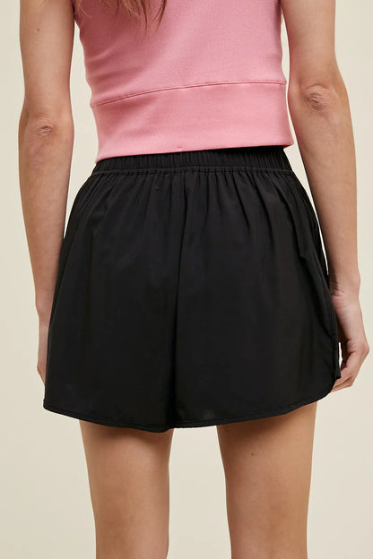PLEATED SIDE ACTIVE SHORTS