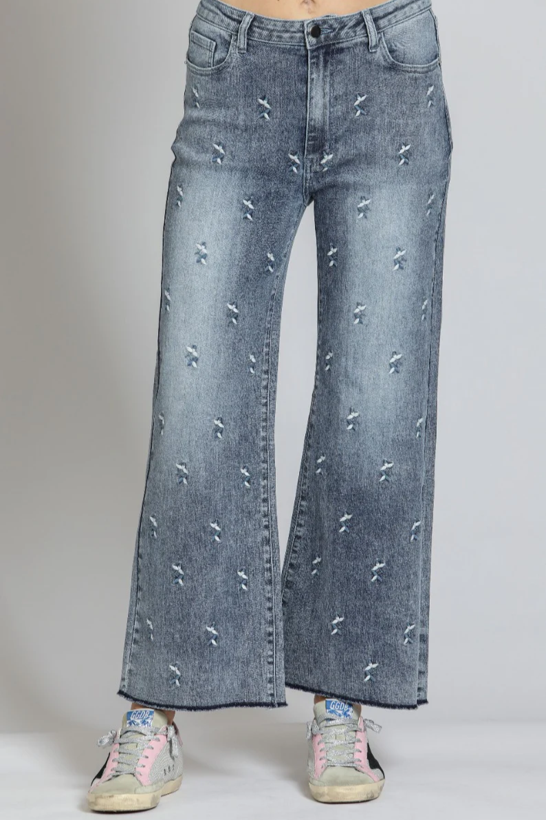 APNY EMBROIDERED WIDE LEG JEAN