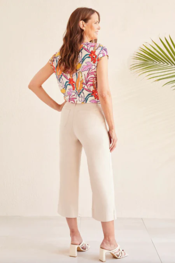Flowy High Rise Twill Capri Pant