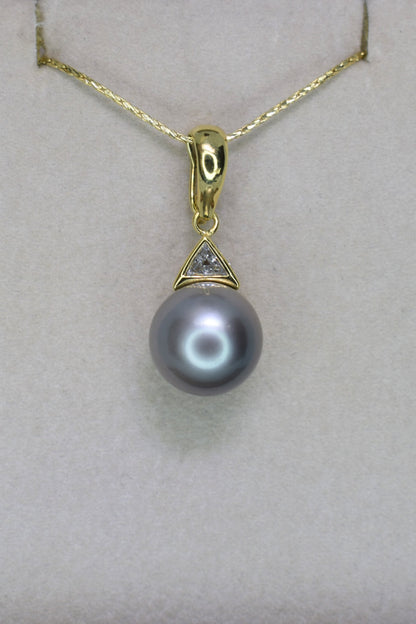 18kt Yellow Gold Tahitian Pearl & Diamond Pendant