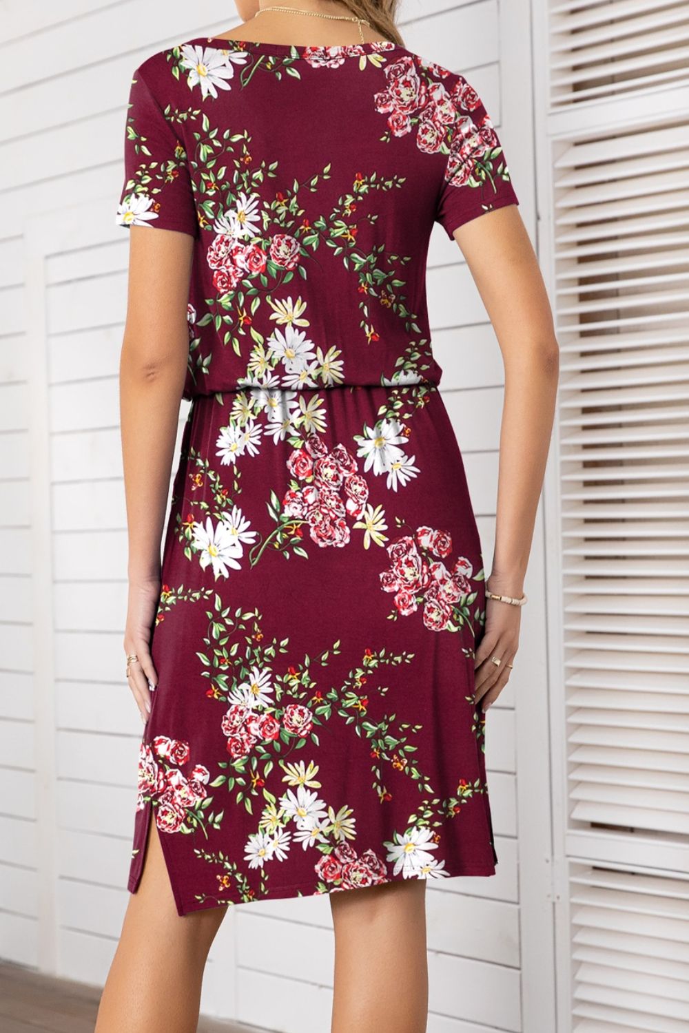 Round Neck Short Sleeve Slit Dress With Pockets