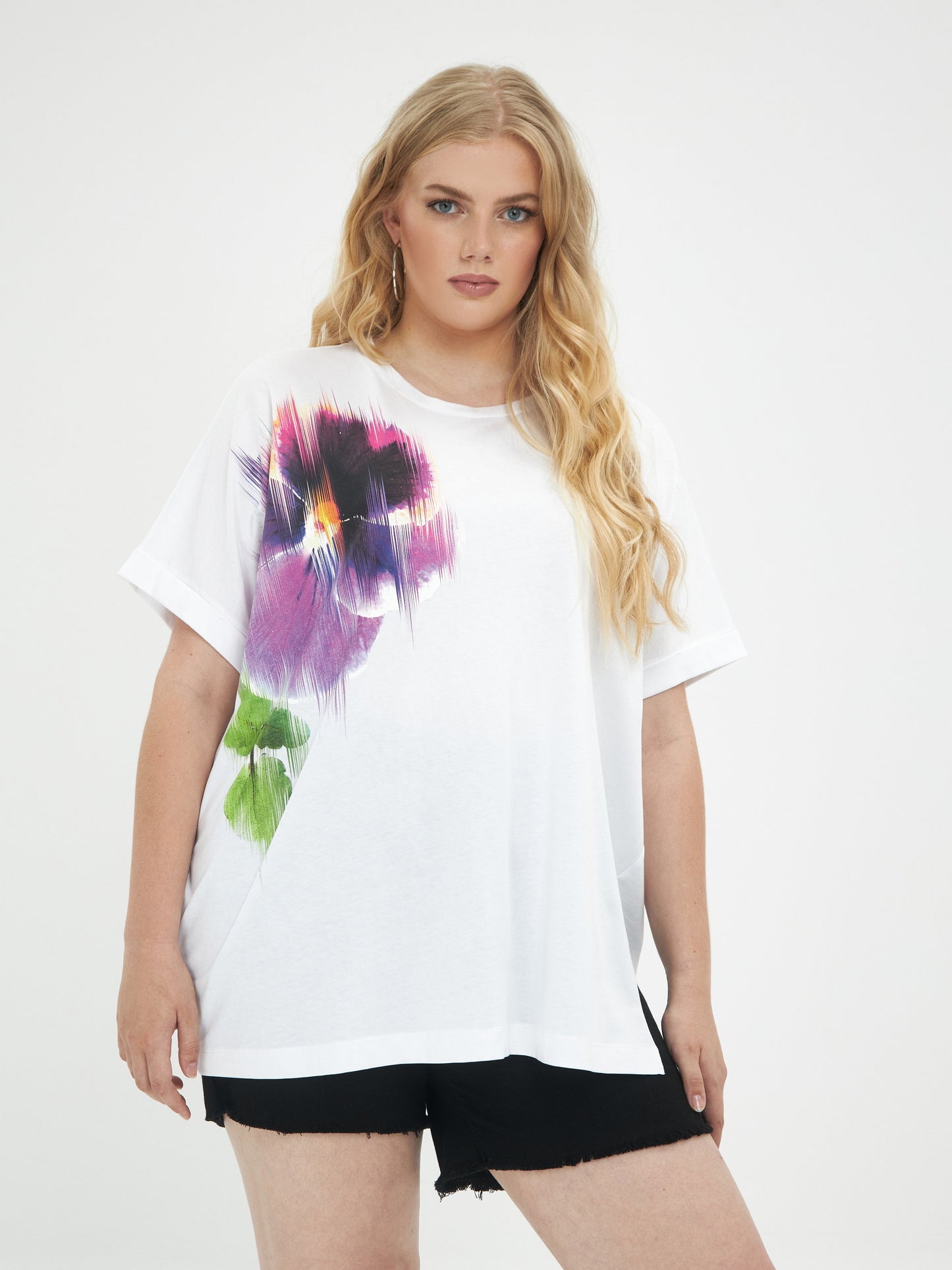 MaT Pansy Tee