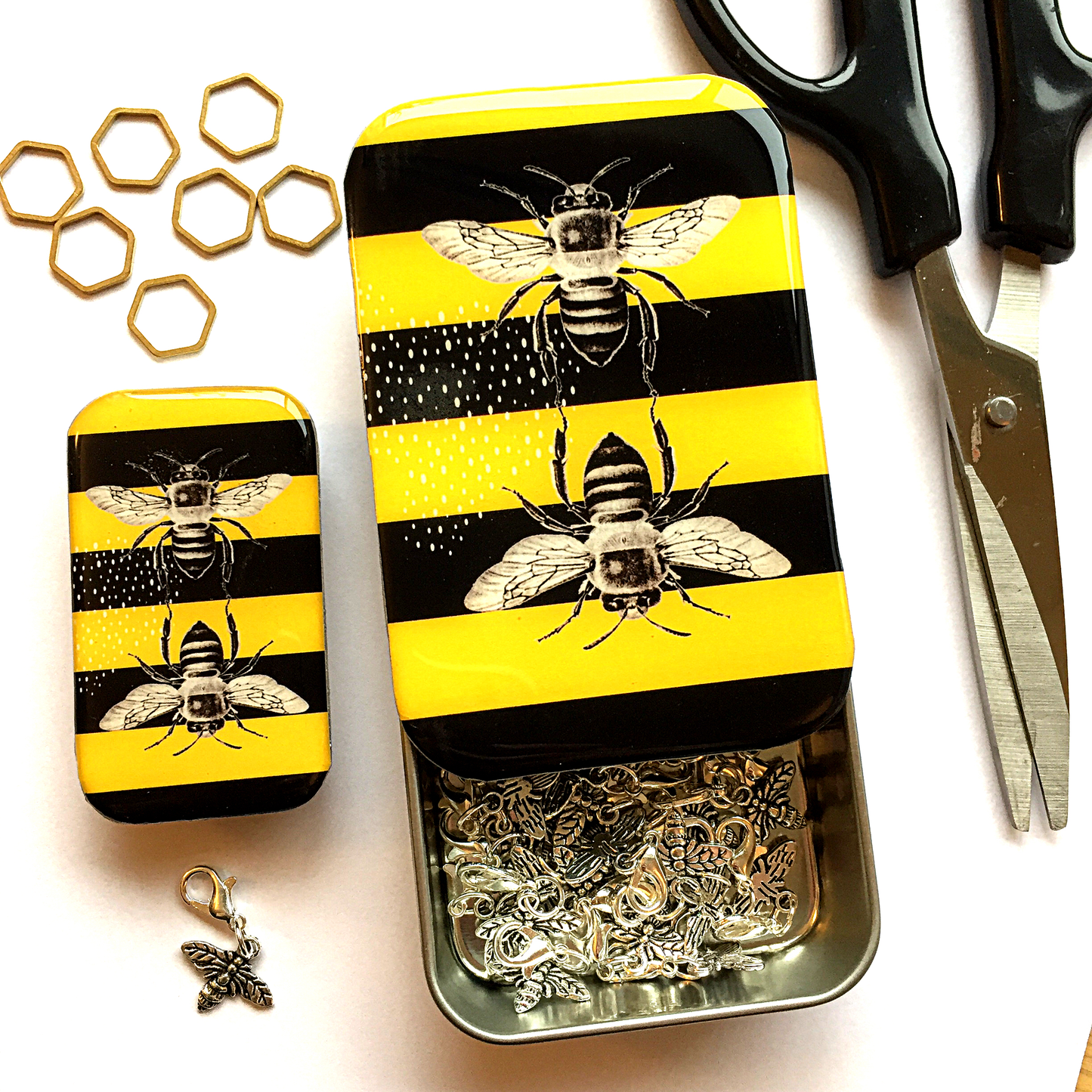 Bee Tin, Bee Notions Tin: Small