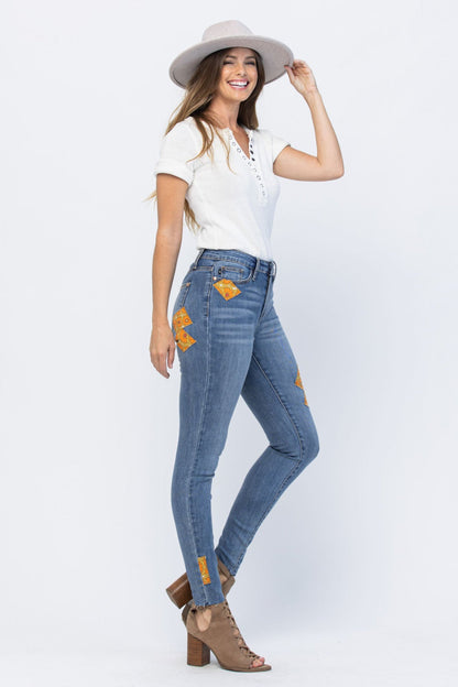 Judy Blue Full Size Mid-Rise Orange Floral Patch Skinny Jeans