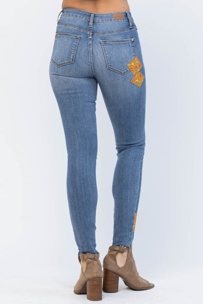 Judy Blue Full Size Mid-Rise Orange Floral Patch Skinny Jeans