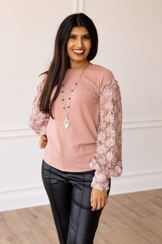 Miss Perfect Mauve Floral Mesh Sleeve: Mauve