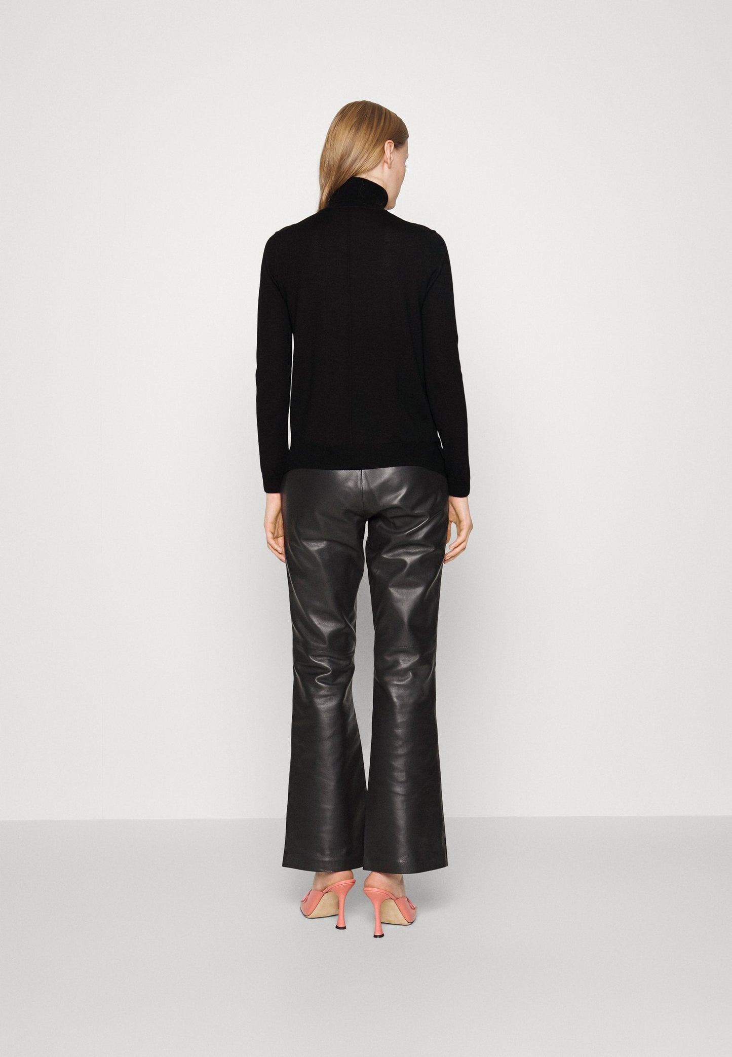 Sand Women's Fellini Trish Black Sweater