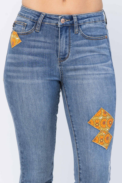 Judy Blue Full Size Mid-Rise Orange Floral Patch Skinny Jeans